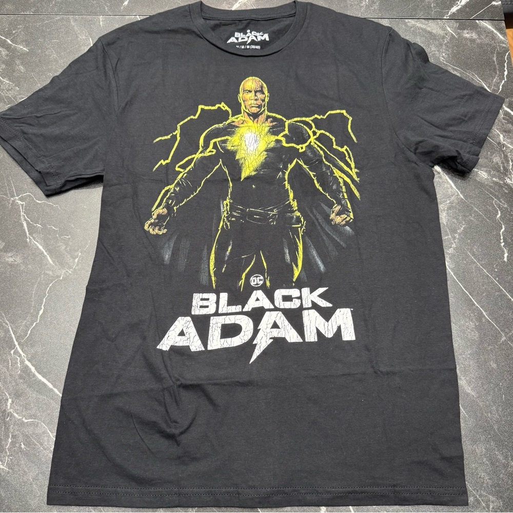 DC Black Adam Lightning Graphic Tee Black Yellow Mens Medium NWT Comics